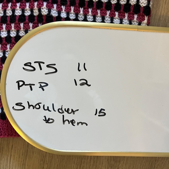 Child Crochet Knit Hooded Pullover Vest Preppy winter ski snow - Picture 2 of 5